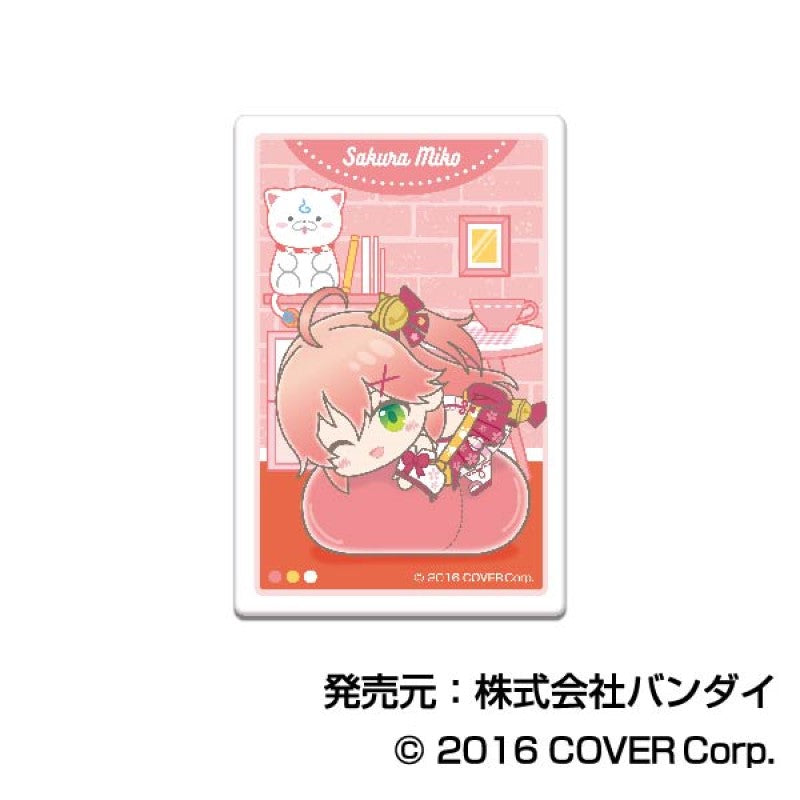 Hololive Hug Meets A Box Square CAN Badge
