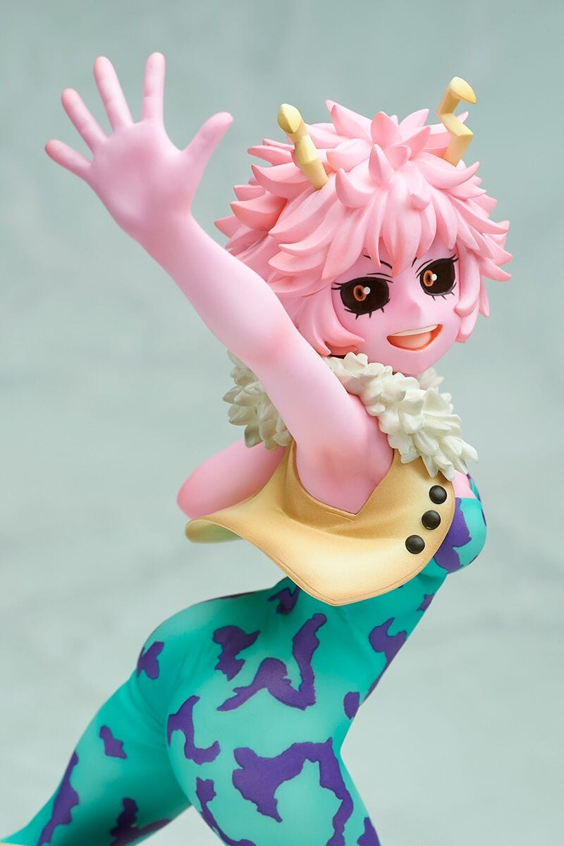 "My Hero Academia" Ashido Mina Hero Suit Version Scale Figure Takaratomy