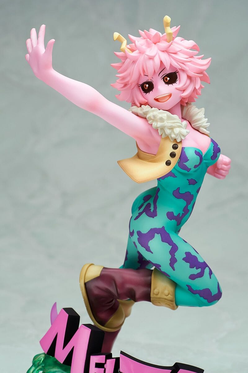 "My Hero Academia" Ashido Mina Hero Suit Version Scale Figure Takaratomy